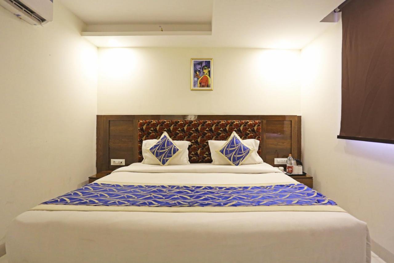 Hotel Emblem Suites- Near Delhi Airport Nowe Delhi Zewnętrze zdjęcie