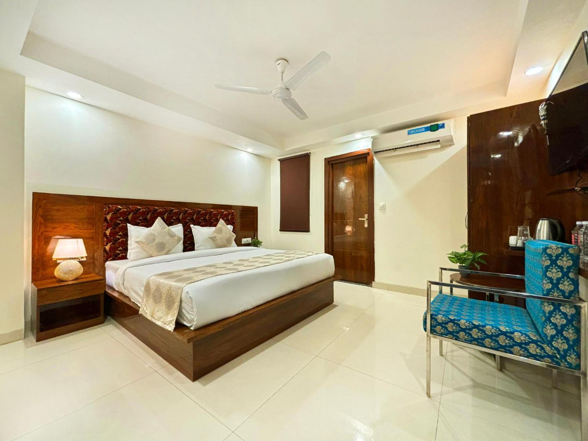 Hotel Emblem Suites- Near Delhi Airport Nowe Delhi Zewnętrze zdjęcie