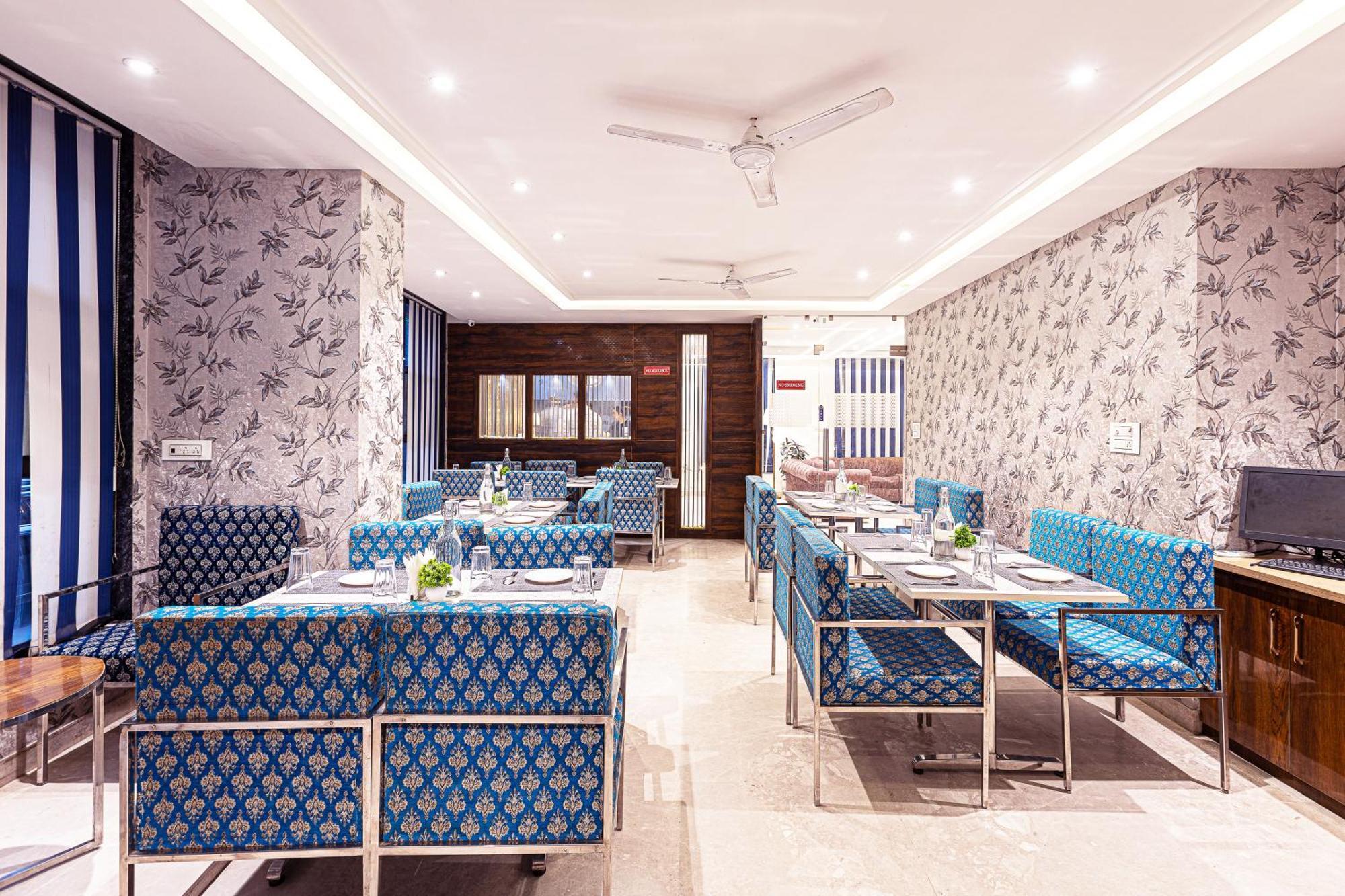 Hotel Emblem Suites- Near Delhi Airport Nowe Delhi Zewnętrze zdjęcie